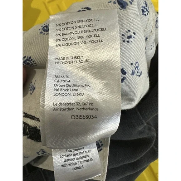 Pilcro x Anthropologie Puddle Jumpsuit Wide Leg Faded Black Raw Hem 28 Tall - Picture 11 of 16